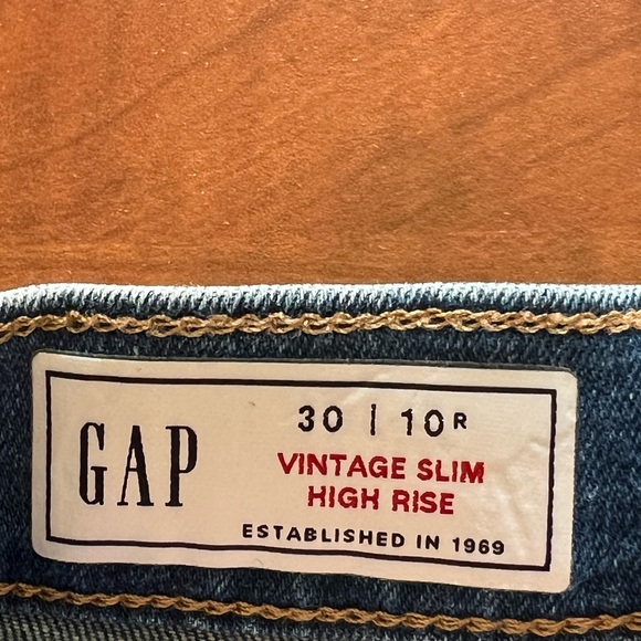Gap Vintage Slim High Rise jeans. Size 30/10. - Picture 3 of 7